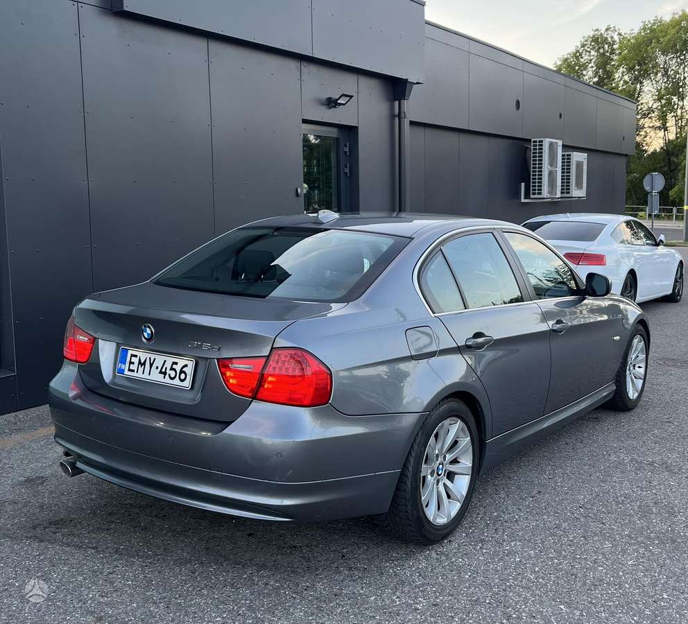 BMW 320, 2.0 l., Седан