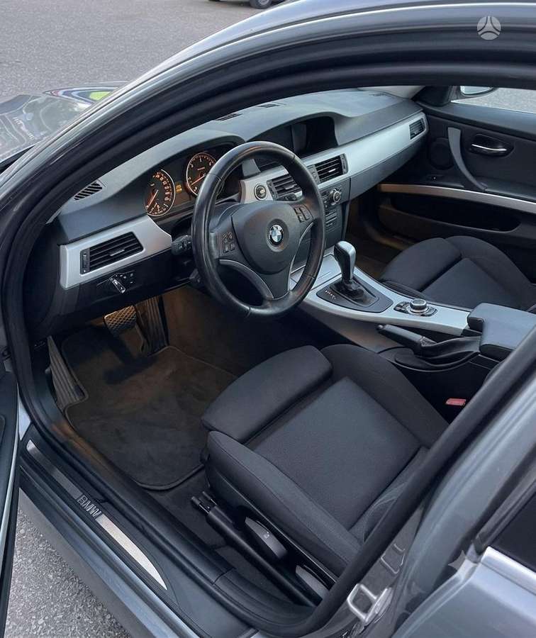 BMW 320, 2.0 l., Седан