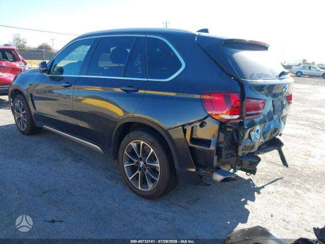 BMW X5, off-road / crossover