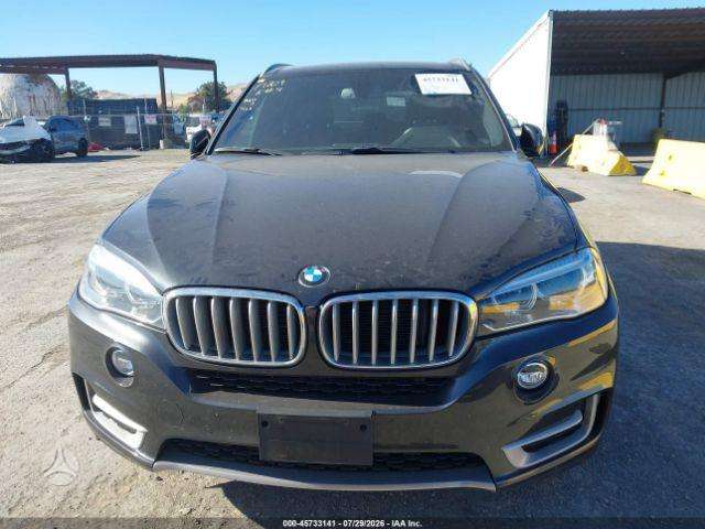 BMW X5, off-road / crossover