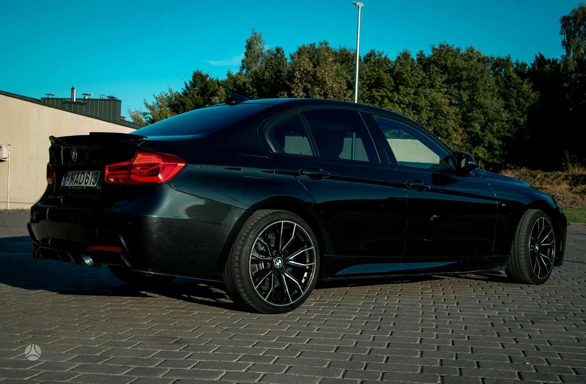 BMW 320, 2.0 l., Седан