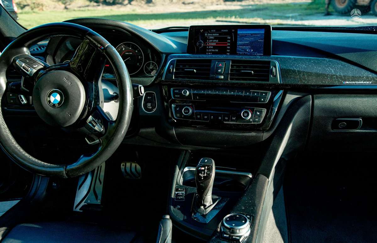 BMW 320, 2.0 l., Седан