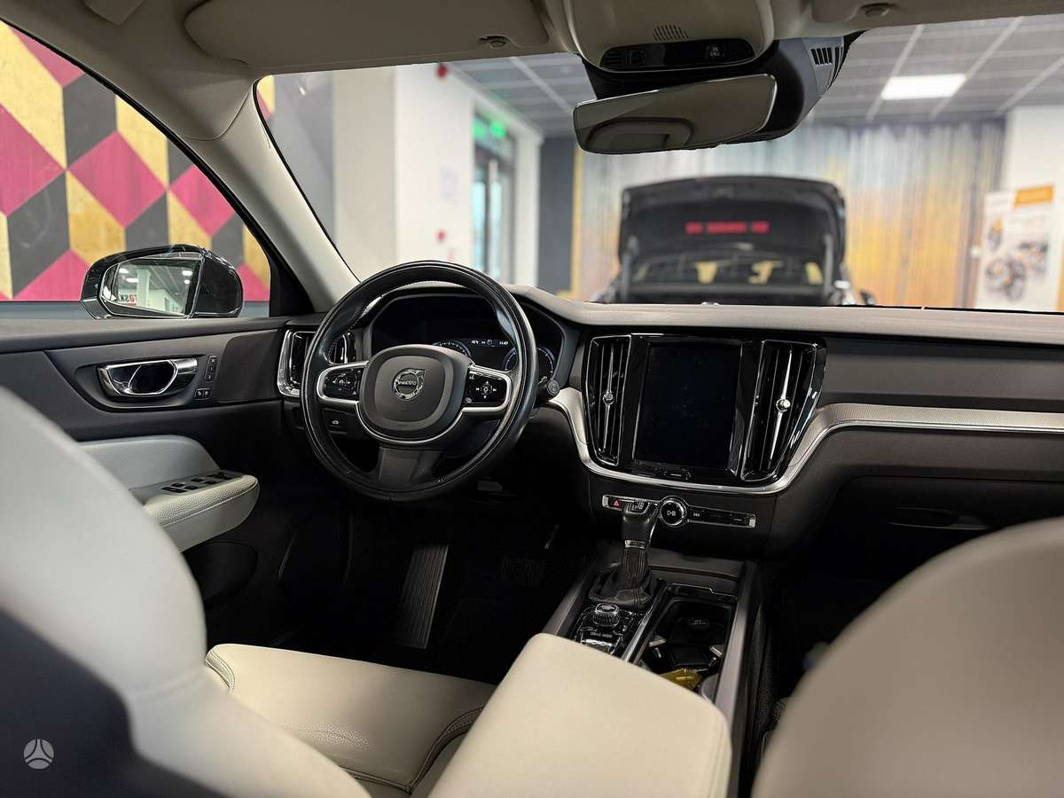 Volvo V60, 2.0 l., Универсал