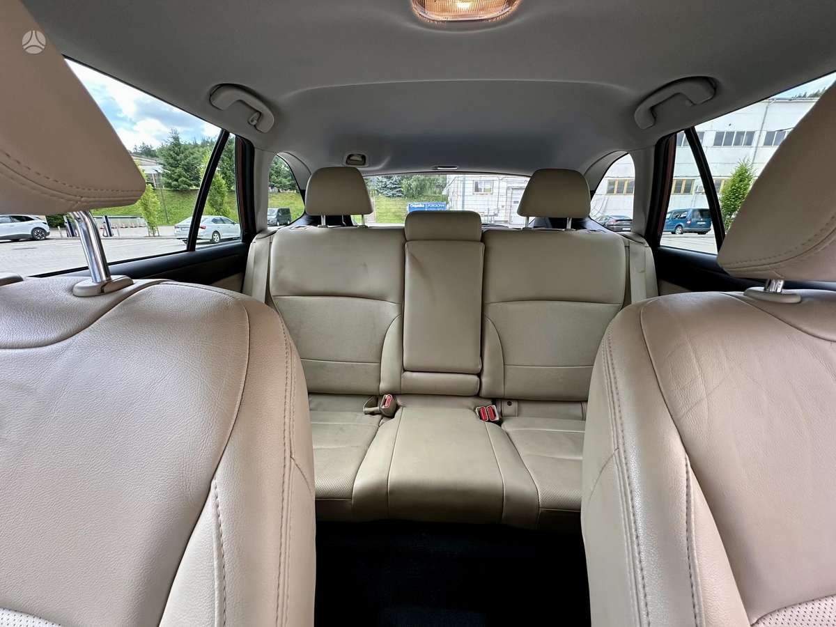 Subaru Outback - 10