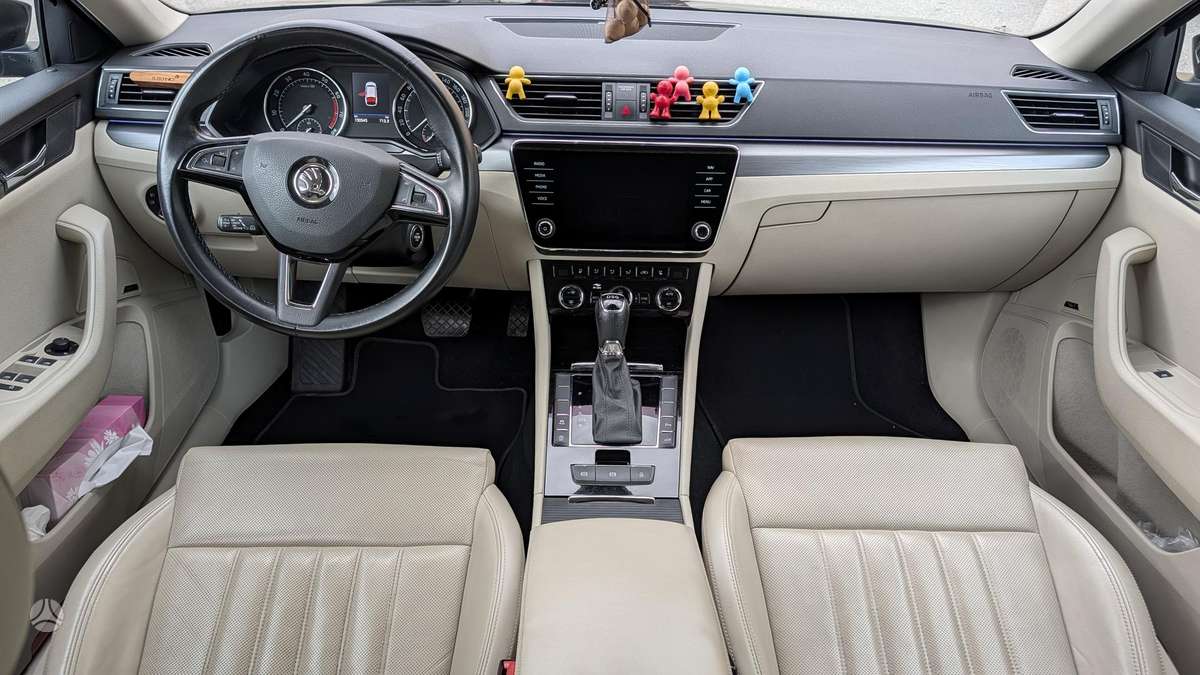 Skoda Superb, 1.8 l., Универсал