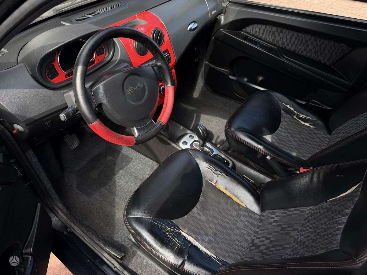 Ligier ixo, 0.5 l., hatchback
