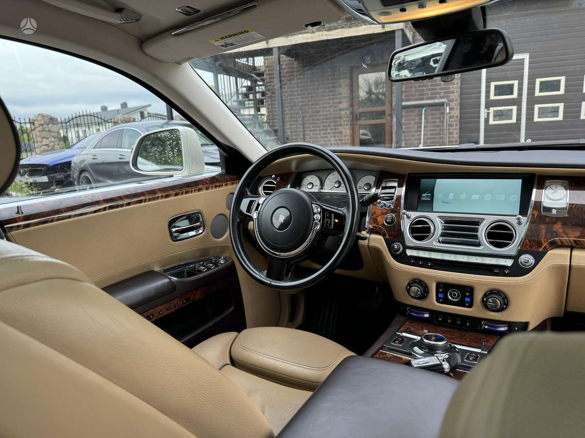 Rolls-Royce Ghost, 6.6 l., Седан