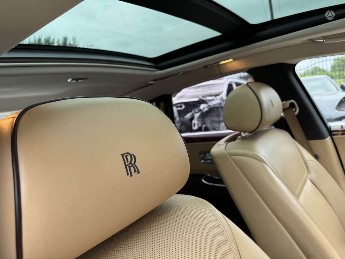 Rolls-Royce Ghost, 6.6 l., Седан