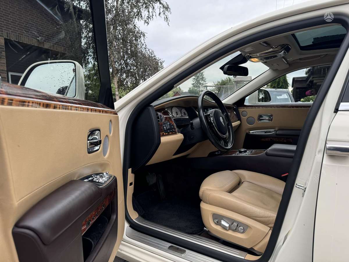 Rolls-Royce Ghost, 6.6 l., Седан