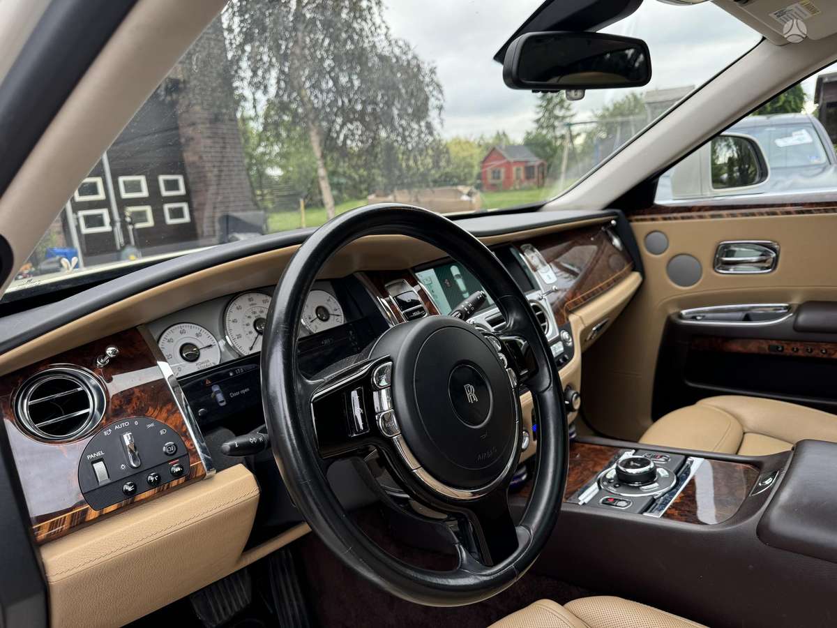 Rolls-Royce Ghost, 6.6 l., Седан
