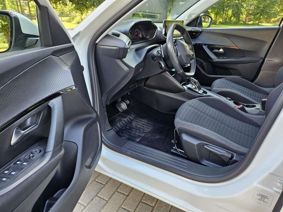 Peugeot 2008 - 9