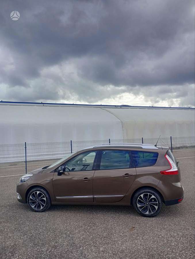 Renault Grand Scenic - 6