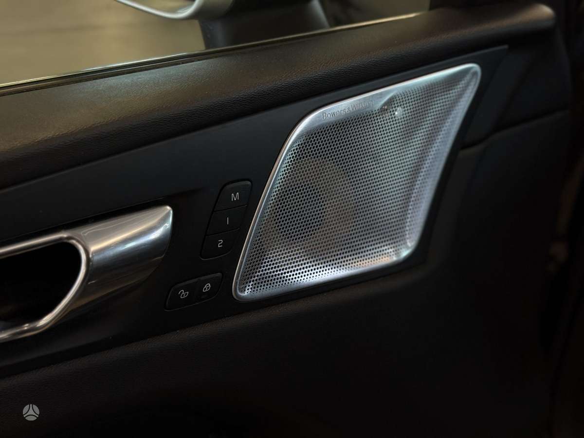 Volvo XC60 - 8