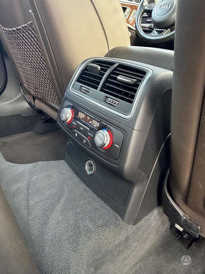 Audi A6 allroad, 3.0 l., Универсал