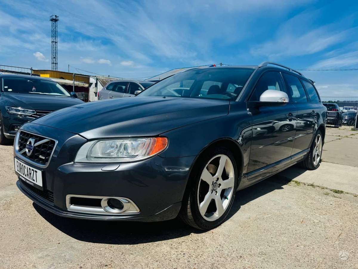 Volvo V70, 2.0 l., Универсал