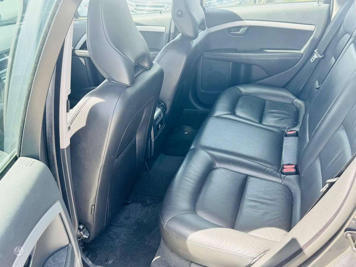 Volvo V70, 2.0 l., Универсал