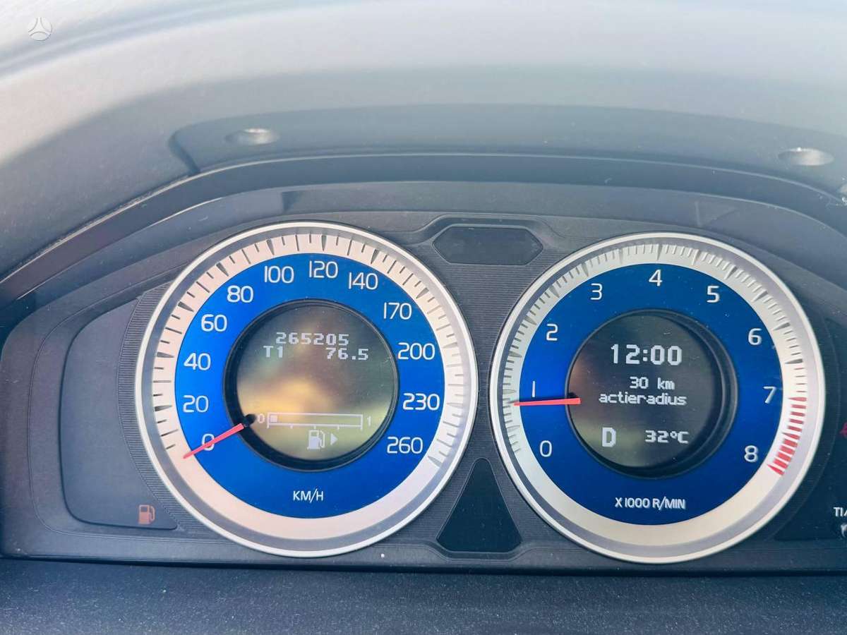 Volvo V70 - 12