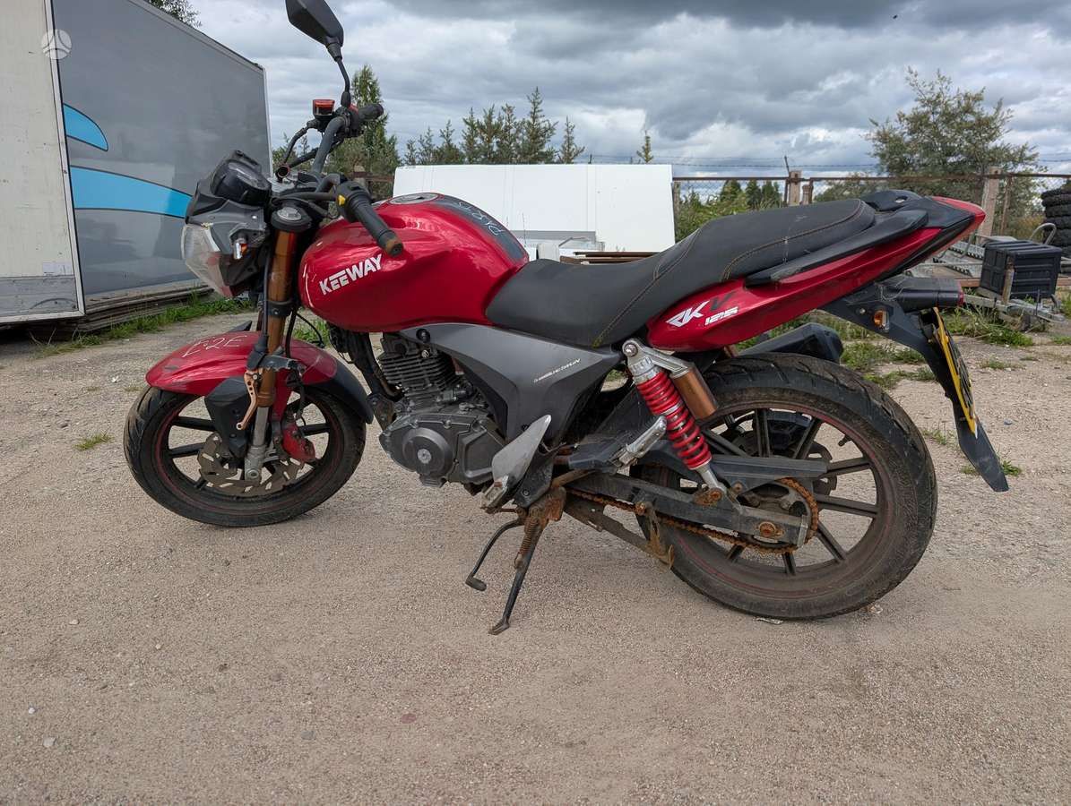 Keeway RK V125C, street / classic