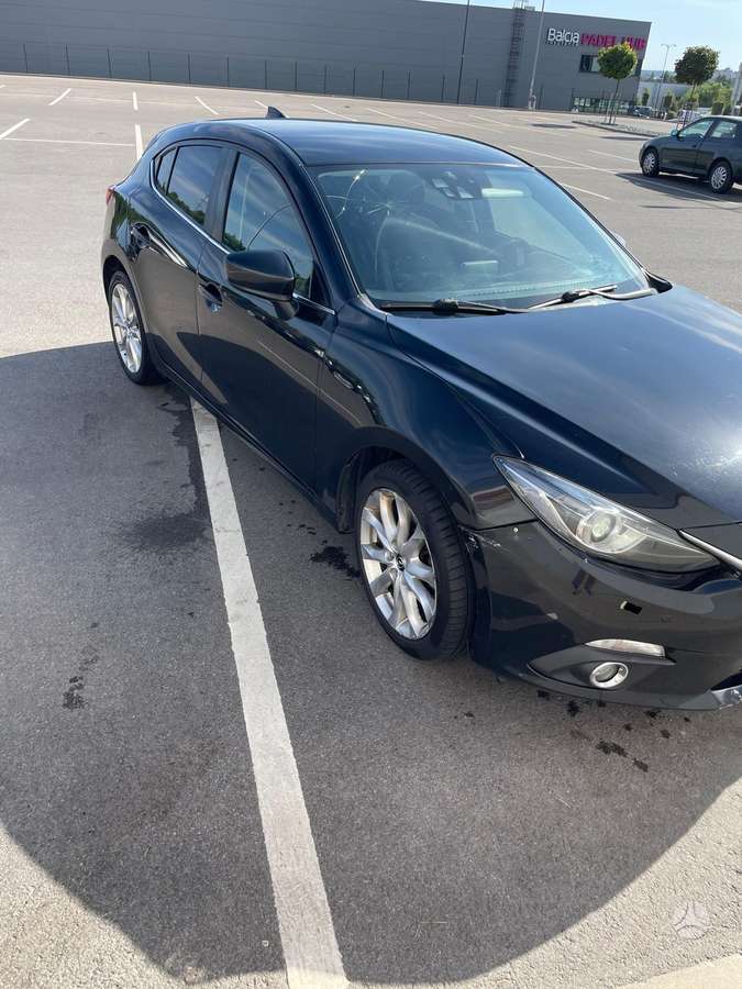 Mazda 3, 1.5 l., Хэтчбек