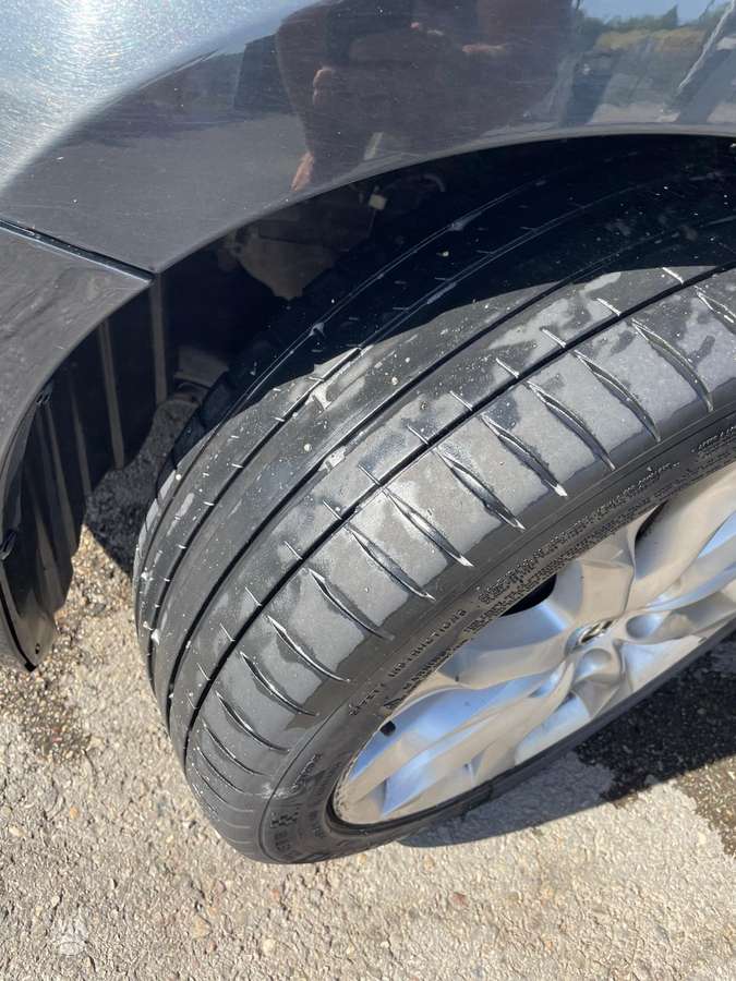Mazda 3, 1.5 l., Хэтчбек