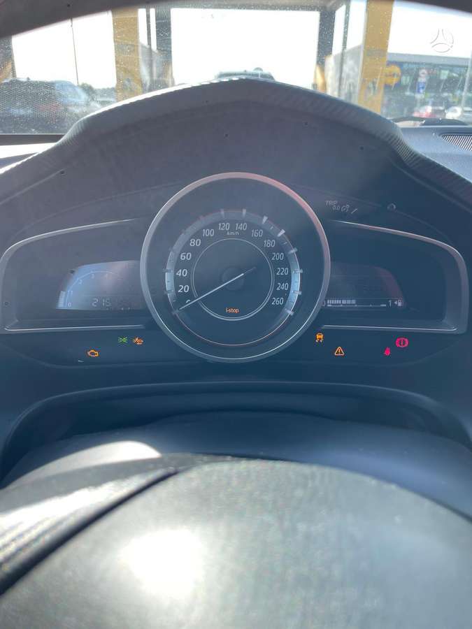 Mazda 3, 1.5 l., hatchback