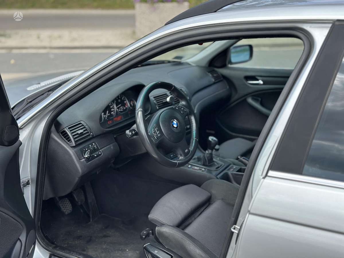 BMW 330, 3.0 l., wagon