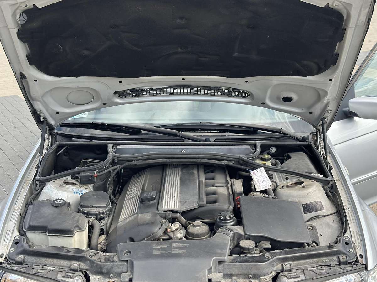 BMW 330, 3.0 l., wagon