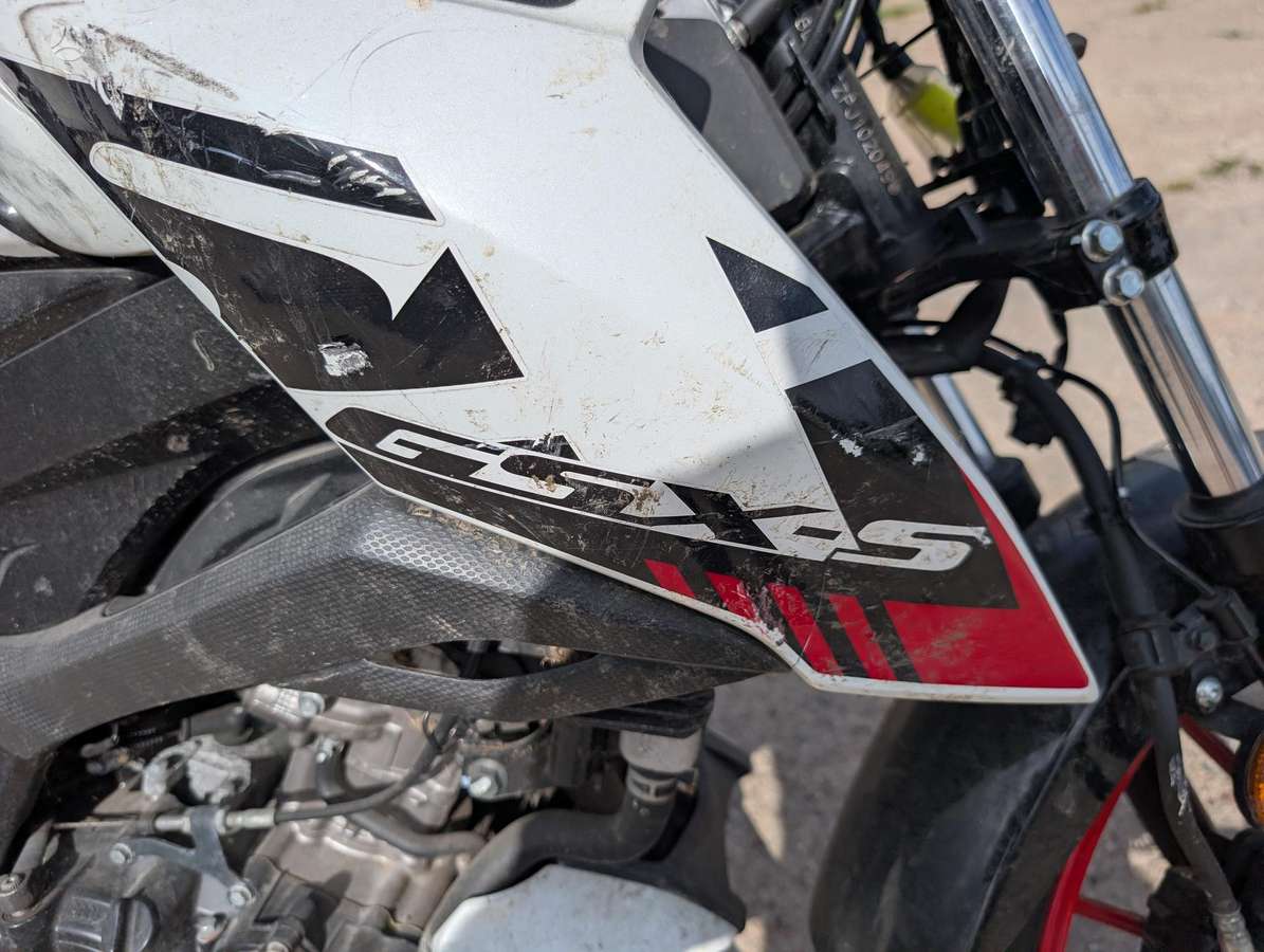 Suzuki GSX-S, superbikes