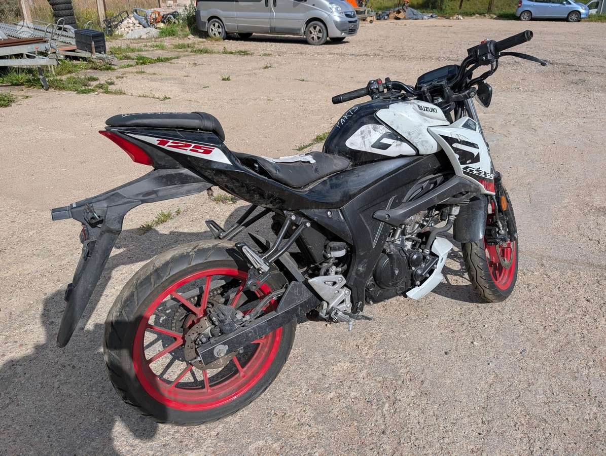 Suzuki GSX-S, superbikes