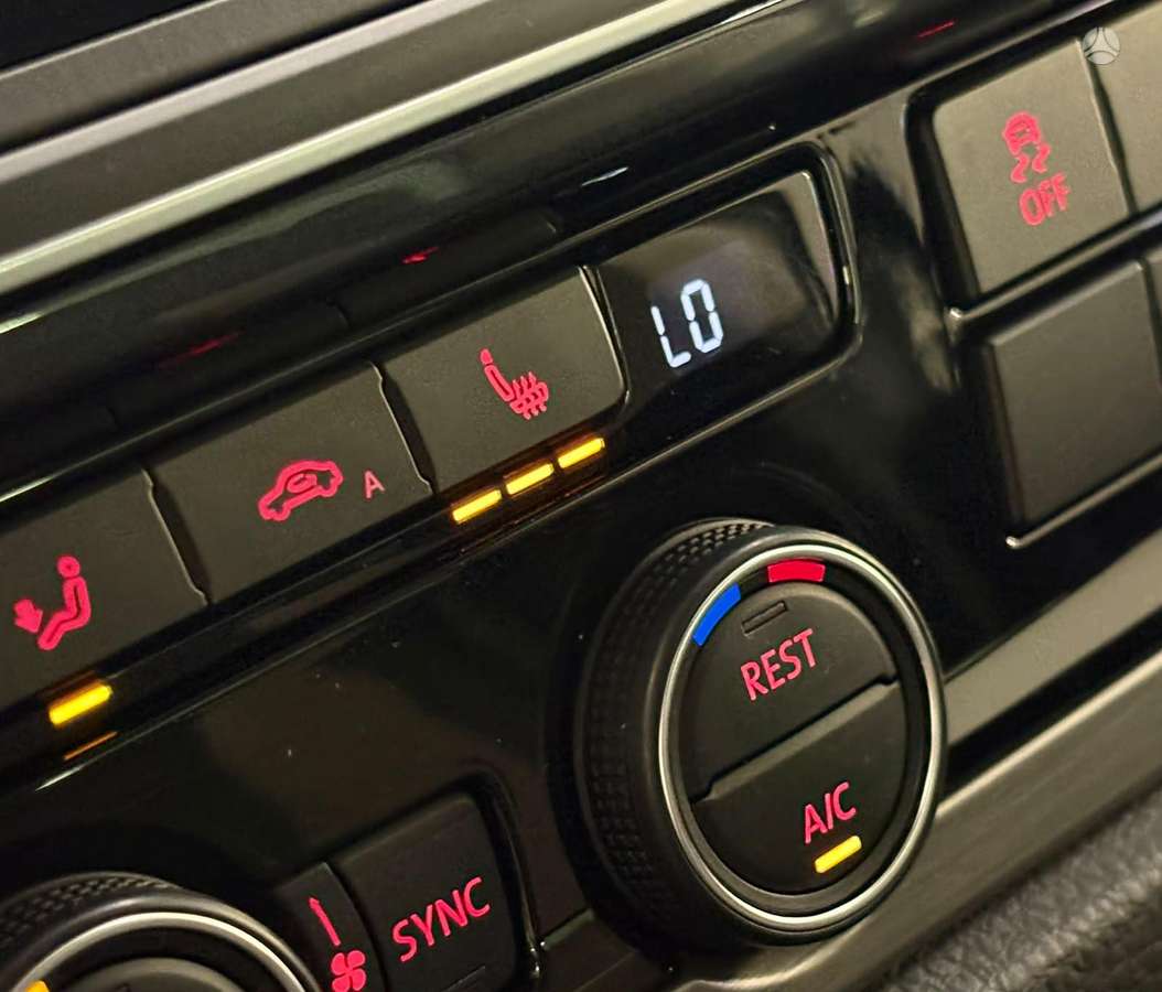 Volkswagen Multivan, 2.0 l., Минивэн