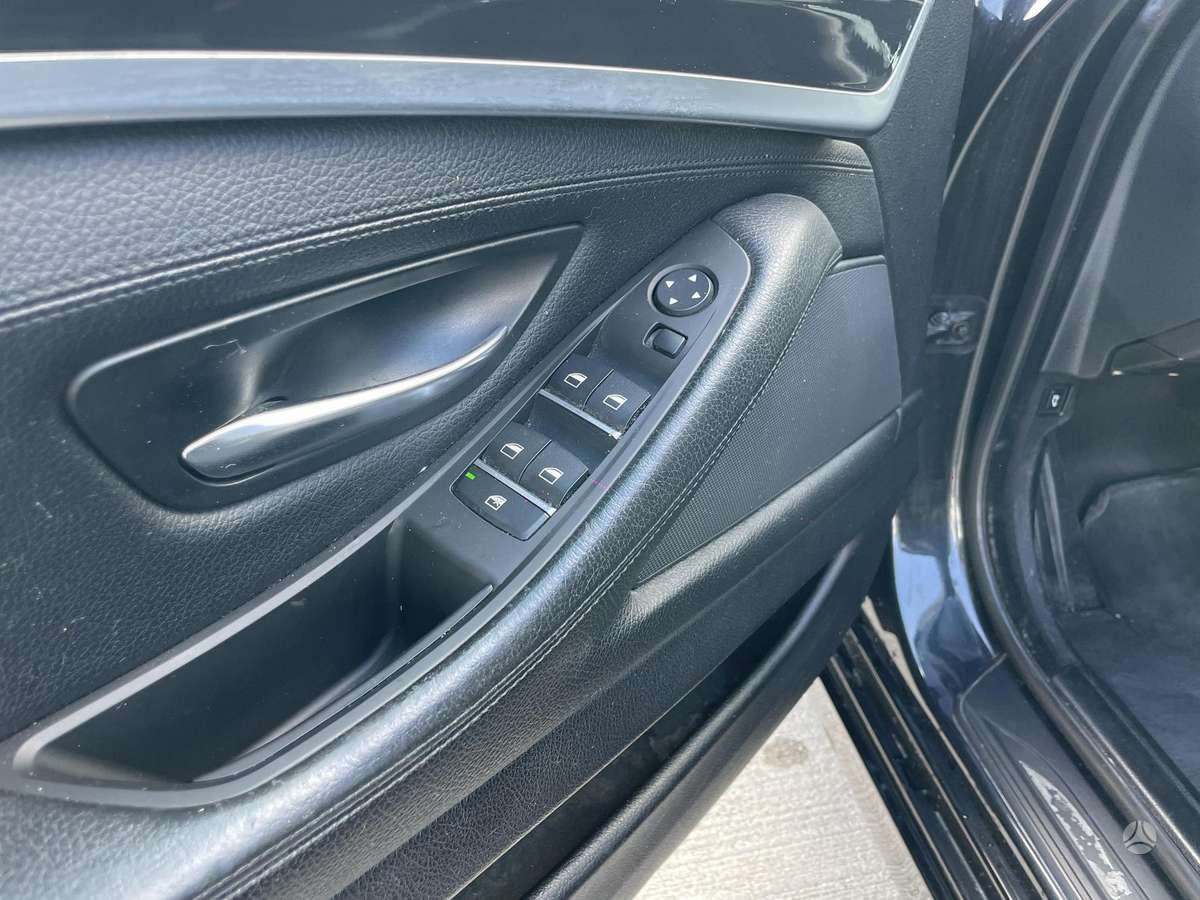 BMW 525, 2.0 l., Универсал