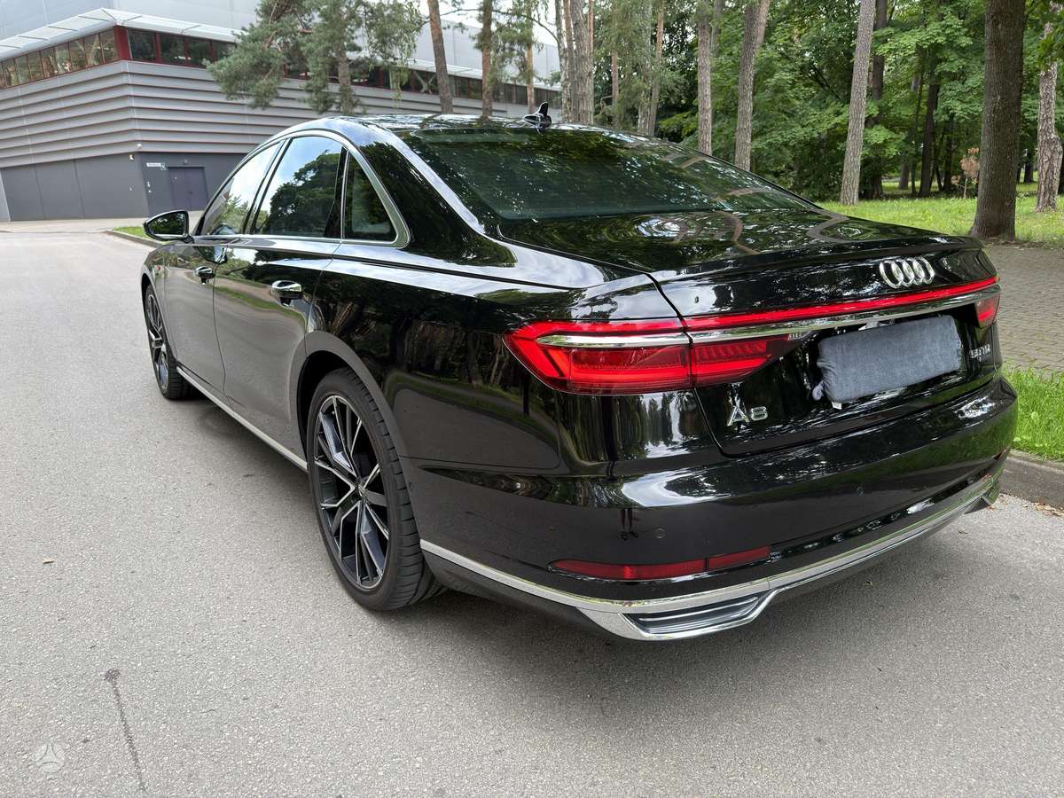 Audi A8, 3.0 l., Седан