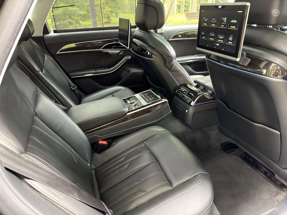 Audi A8, 3.0 l., Седан
