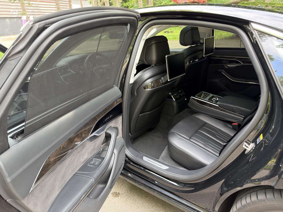 Audi A8, 3.0 l., Седан