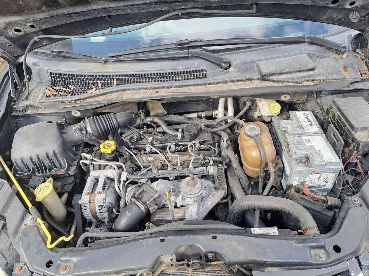 Chrysler Grand Voyager dalimis