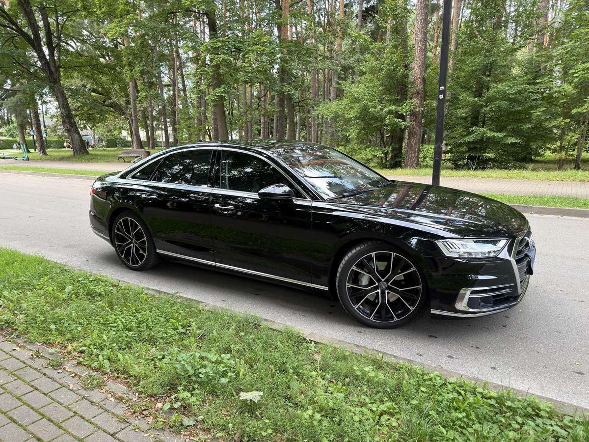 Audi A8, 3.0 l., Седан