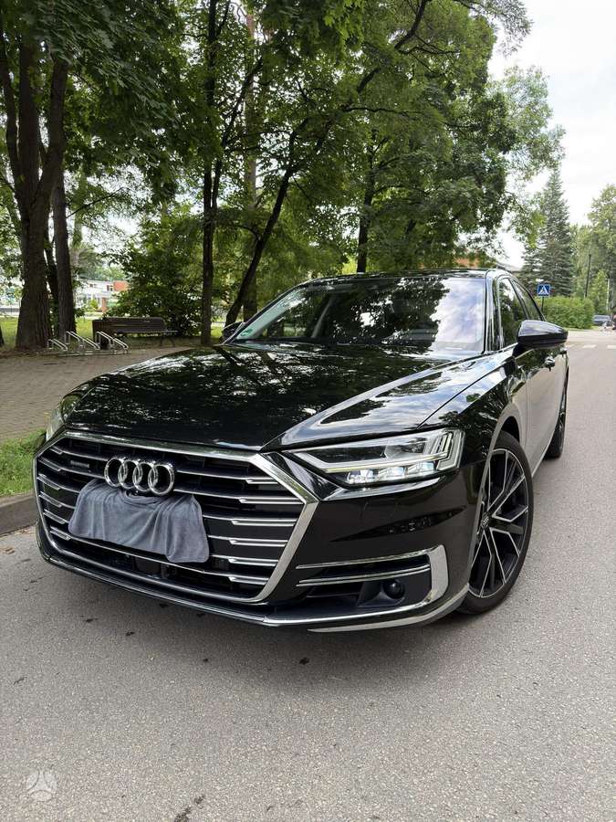 Audi A8, 3.0 l., Седан