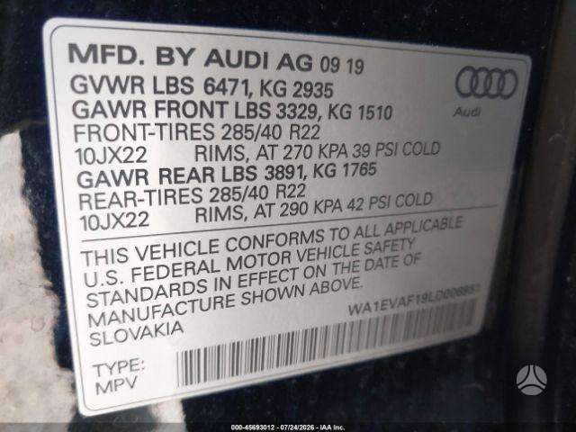 Audi Q8, off-road / crossover