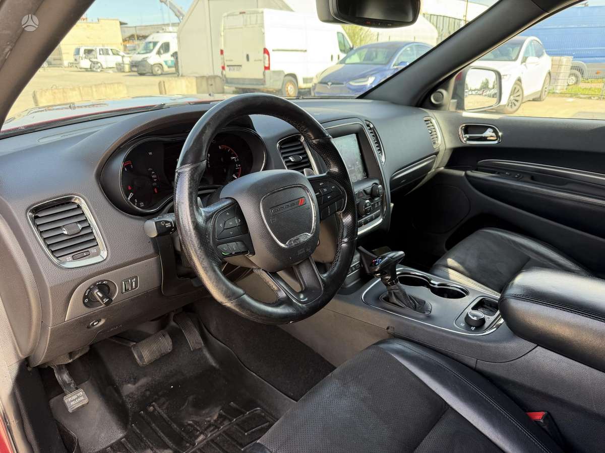 Dodge Durango, 5.7 l., off-road / crossover