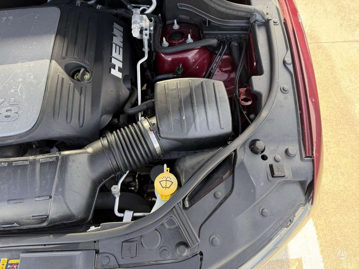 Dodge Durango, 5.7 l., off-road / crossover