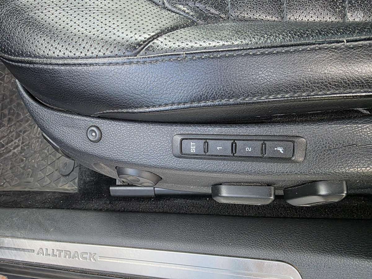 Volkswagen Passat Alltrack - 11