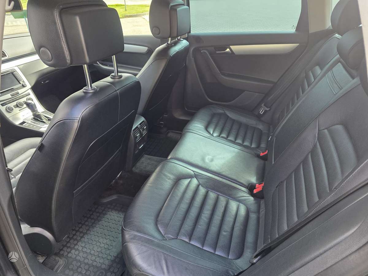 Volkswagen Passat Alltrack - 12