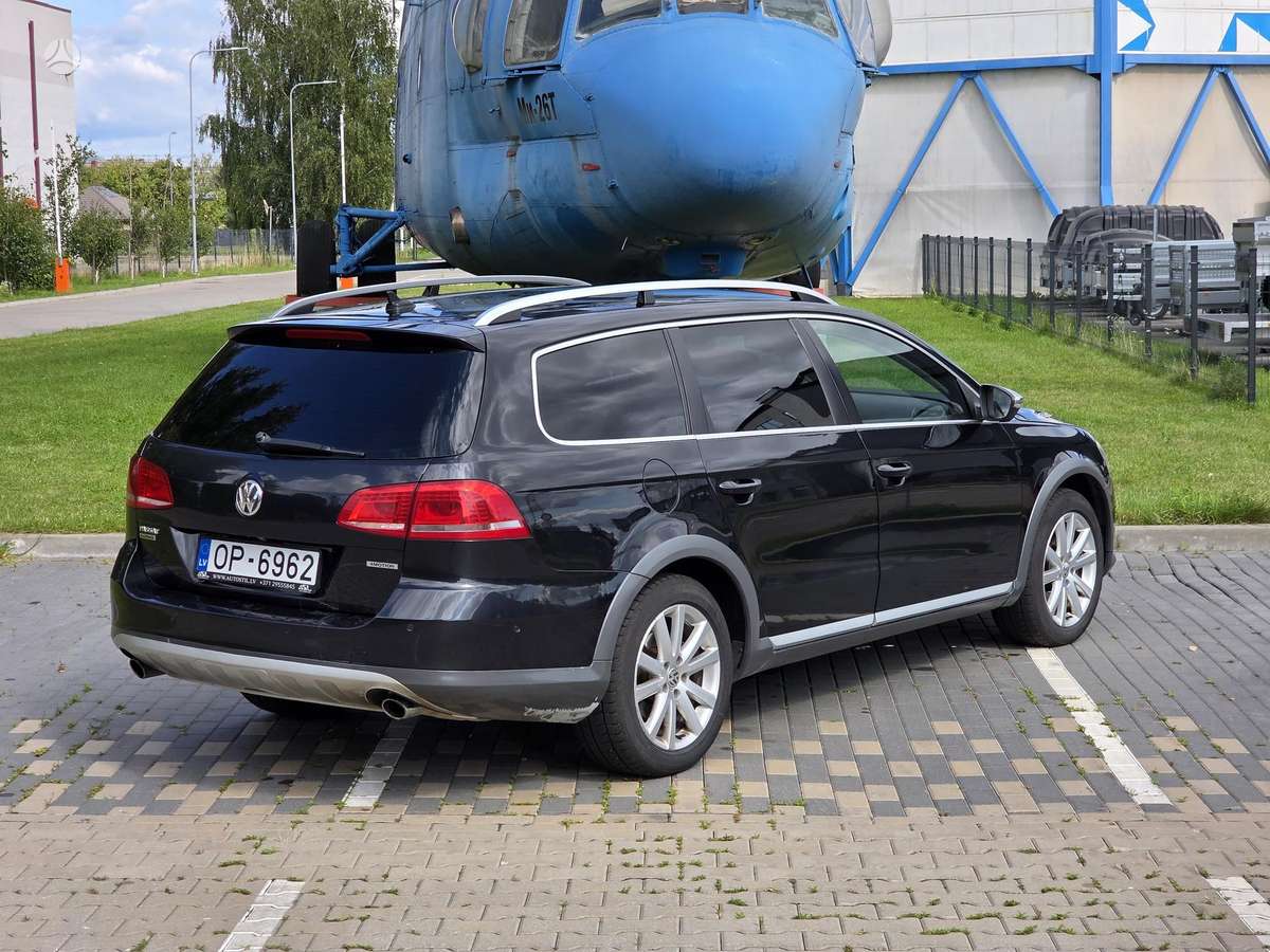 Volkswagen Passat Alltrack - 4