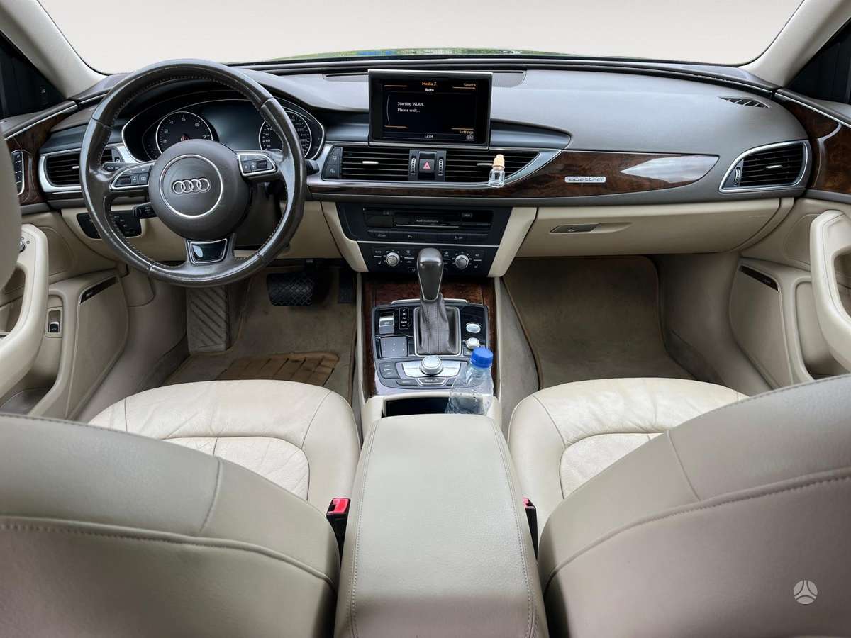 Audi A6, 2.0 l., Седан