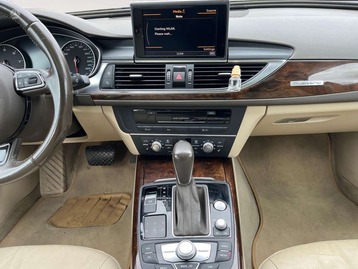 Audi A6, 2.0 l., Седан