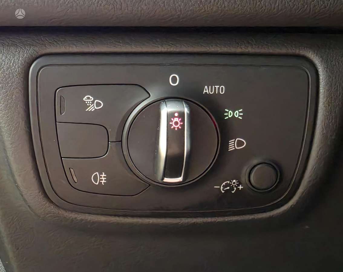Audi A6, 2.0 l., Седан