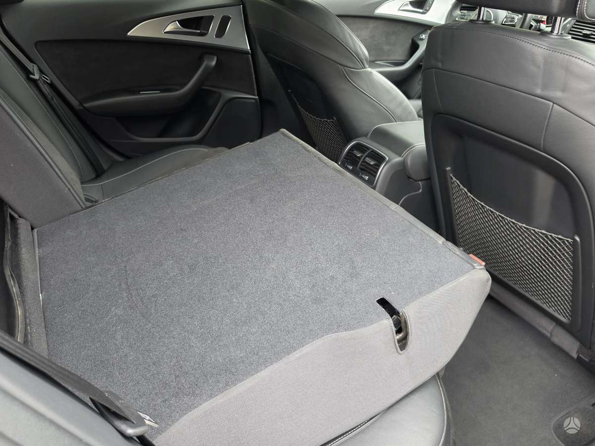 Audi A6, 2.0 l., Седан