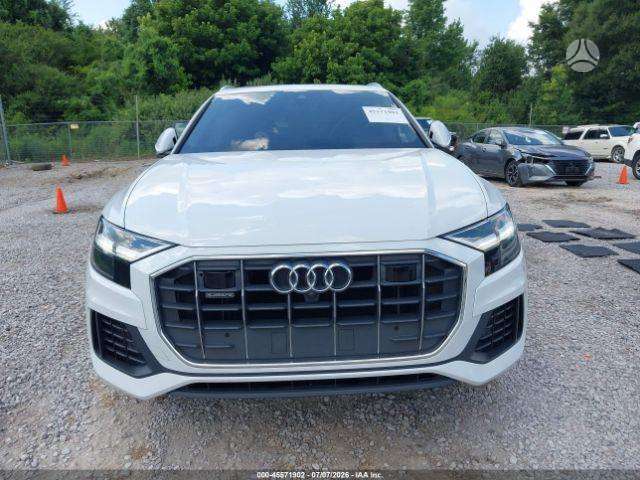 Audi Q8, Внедорожник / Кроссовер