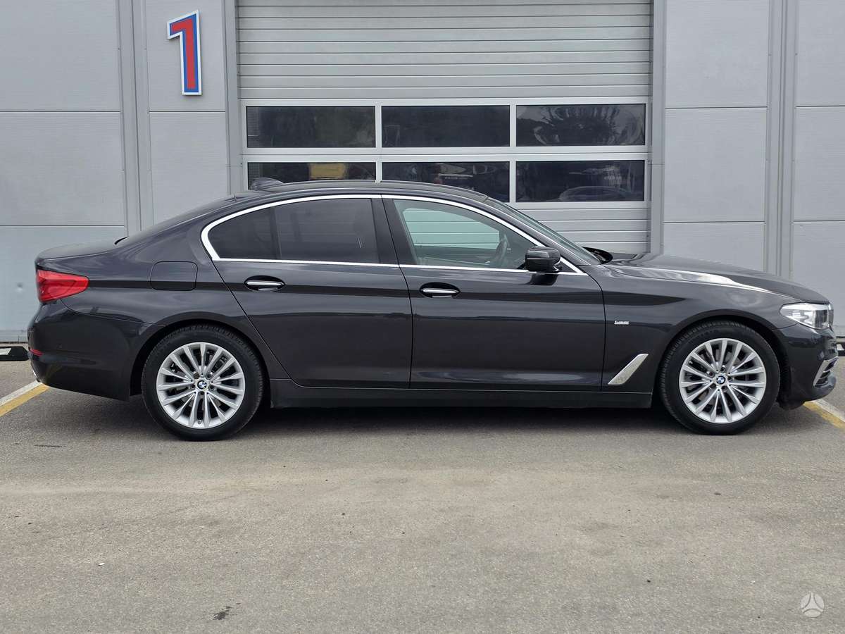 BMW 520, 2.0 l., Седан
