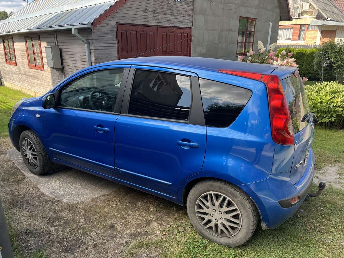 Nissan Note, 1.4 l., Минивэн